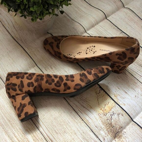 cl by laundry classy evening - Picture 3 of 4